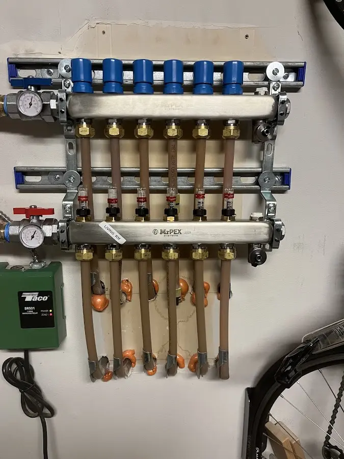 Plumber performing Leak Detection at a residential property in Washington